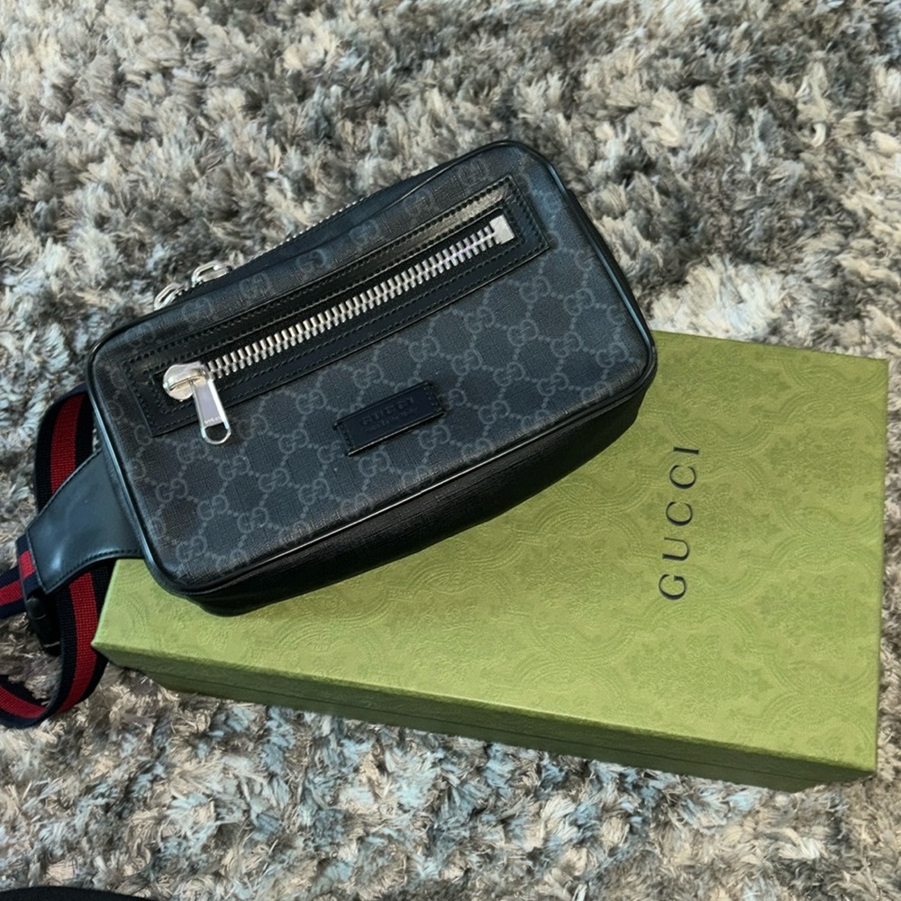 Gucci BELT BAG WITH ZIP POCKET